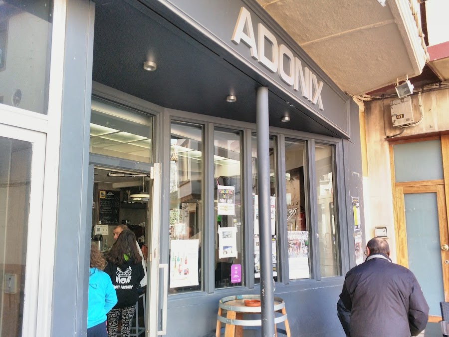 Bar Adonix