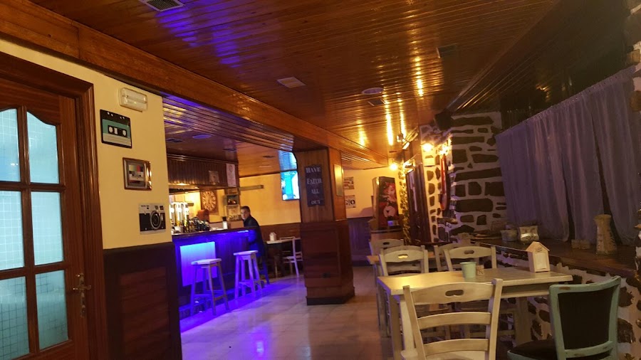 BAR IXUA