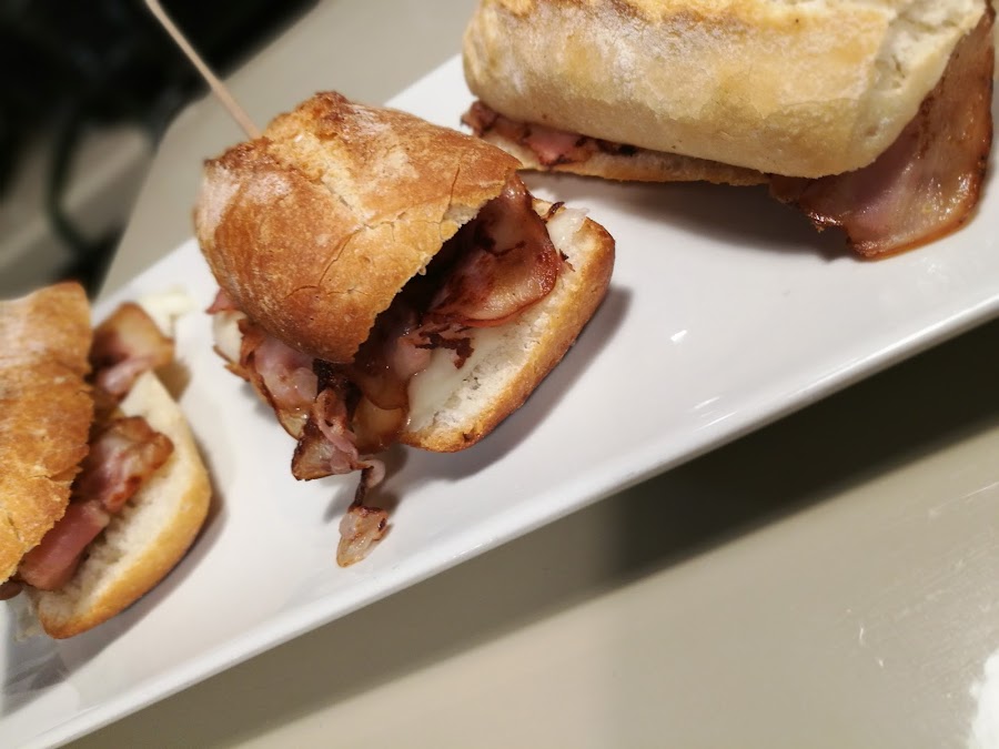 Cafeteria Meneses [Nuevo]