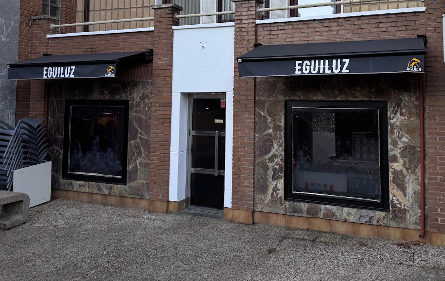 Cafeteria y hamburguesería Eguiluz