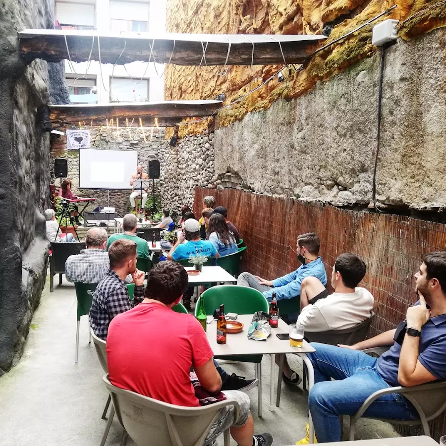 Mugalde Herriko Taberna