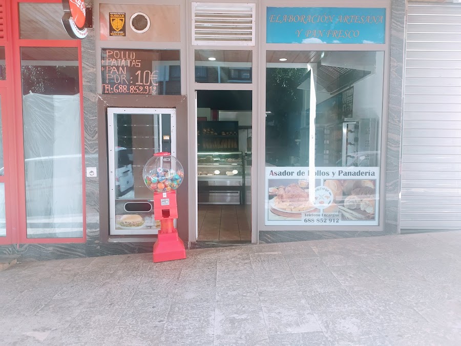 Pollería & panadería PIKO&PAN