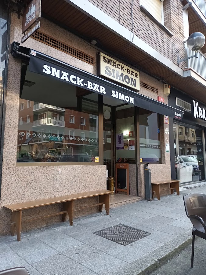 Snack Bar Simon