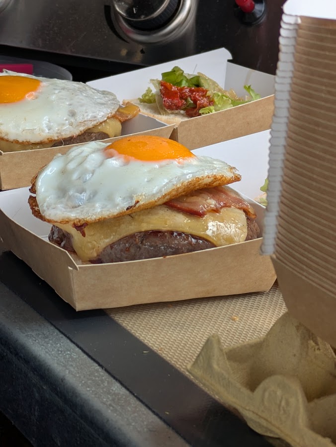 Atsegin-Zuia Food Truck - katering