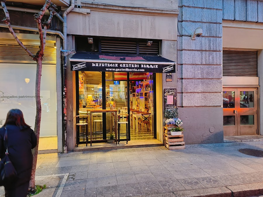 Gaztedi Berria Restaurante Cafetería / Jatetxea Kafetegia