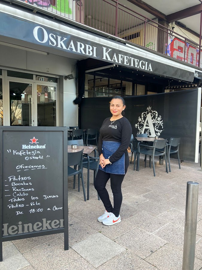 Oskarbi Kafetegia
